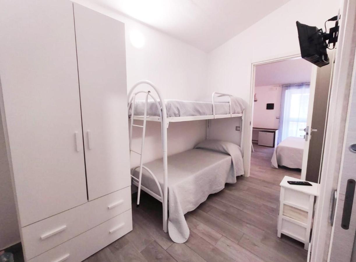 B&B Capo Rizzuto Fronte Mare Exterior photo