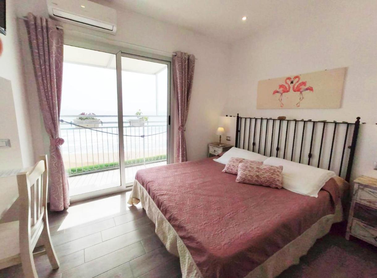 B&B Capo Rizzuto Fronte Mare Exterior photo