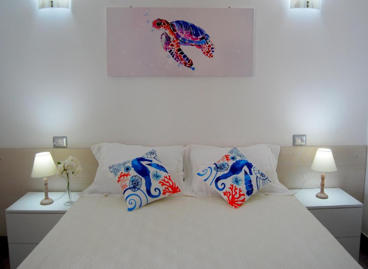 B&B Capo Rizzuto Fronte Mare Exterior photo