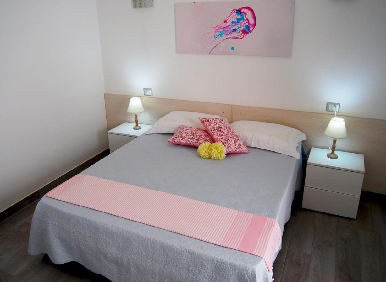 B&B Capo Rizzuto Fronte Mare Exterior photo