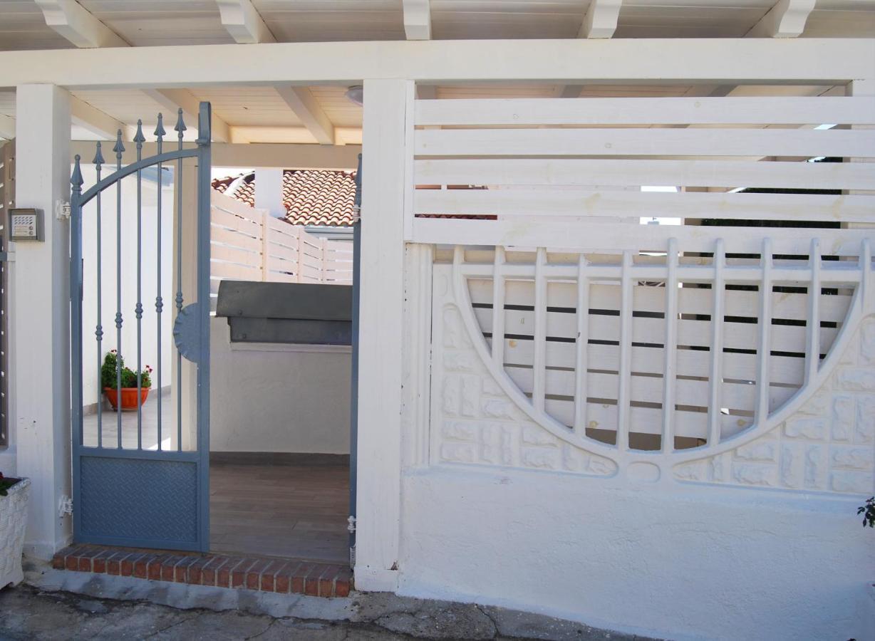 B&B Capo Rizzuto Fronte Mare Exterior photo
